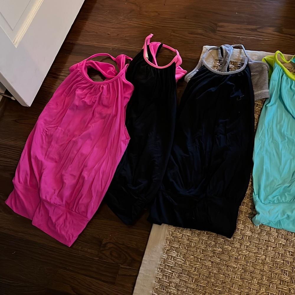 Fabulous lot of 6 lululemon tops